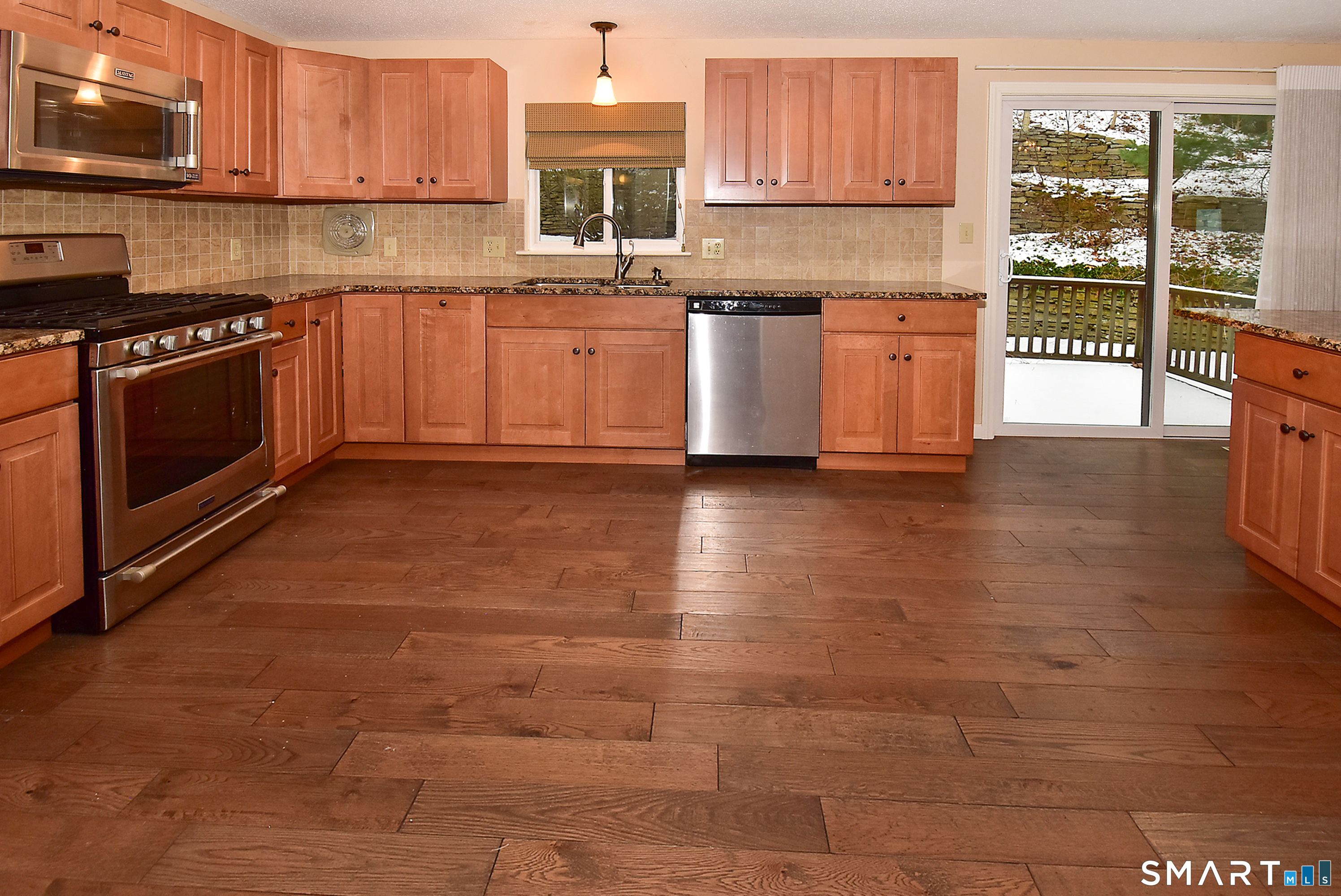 49 Cliffside Drive Manchester CT 06042