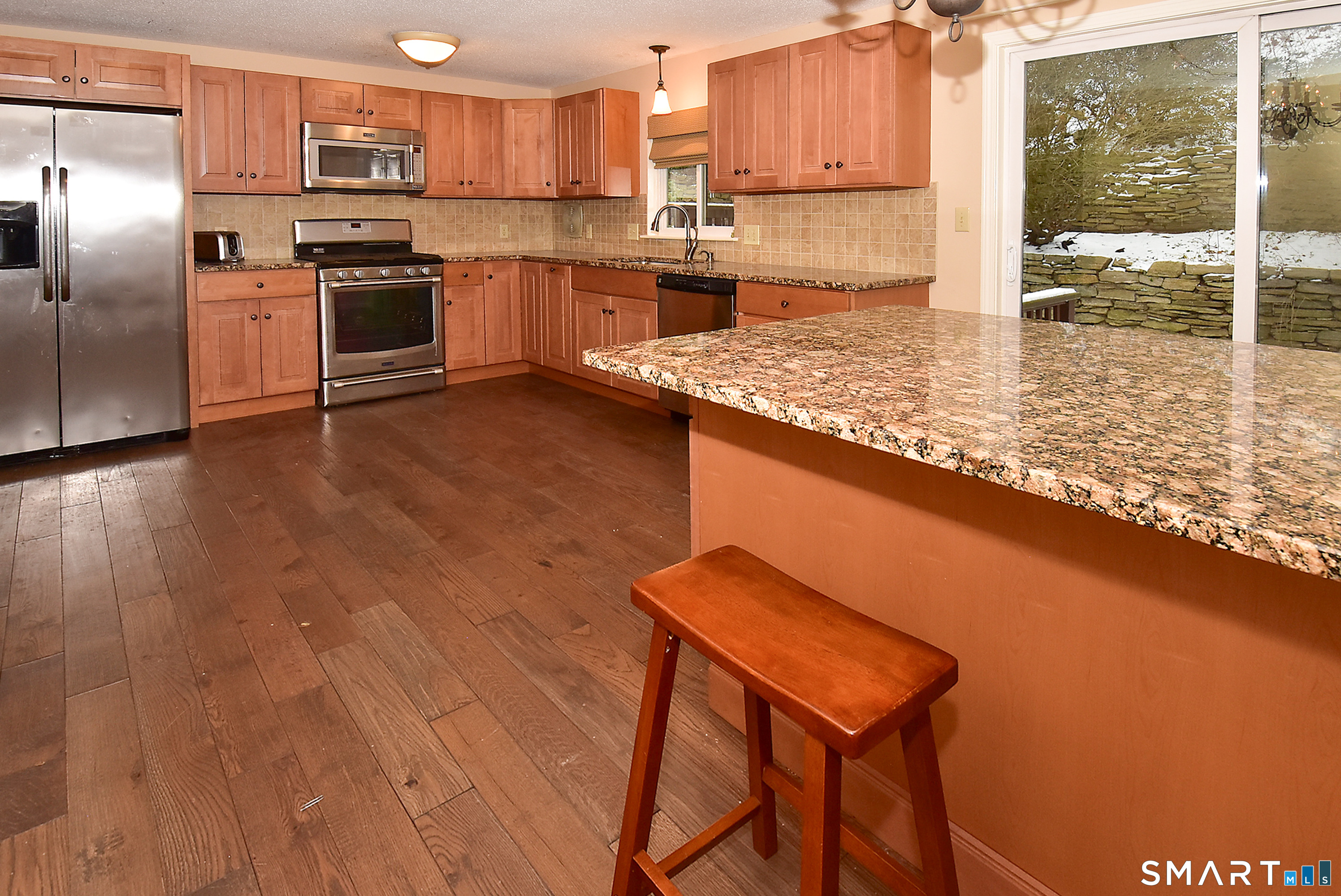 49 Cliffside Drive Manchester CT 06042