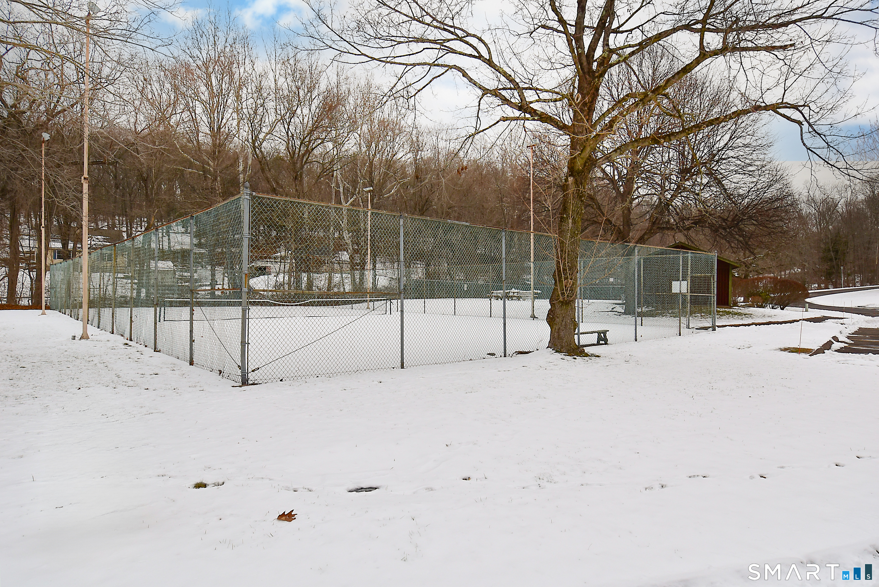 49 Cliffside Drive Manchester CT 06042