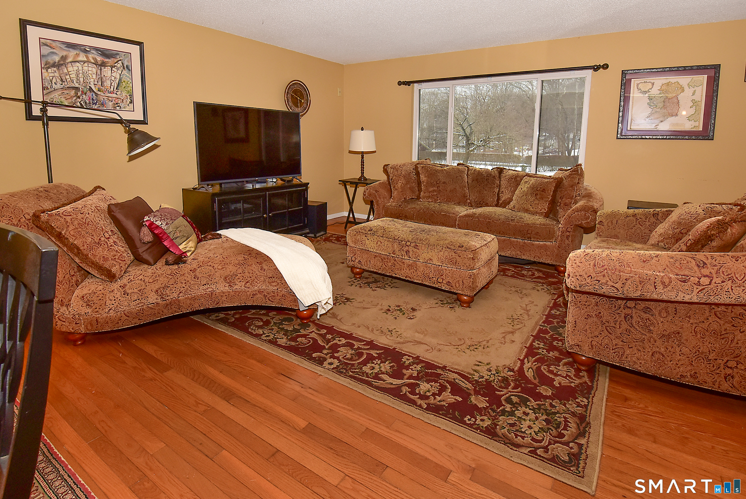 49 Cliffside Drive Manchester CT 06042