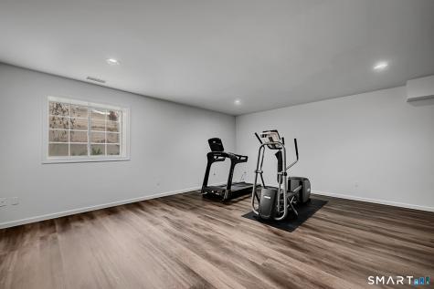 23 Park Place Circle West Hartford CT 06110