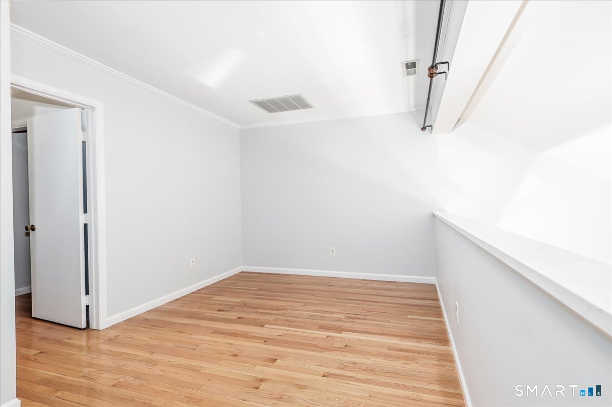 93 Ellsworth Street Bridgeport CT 06605
