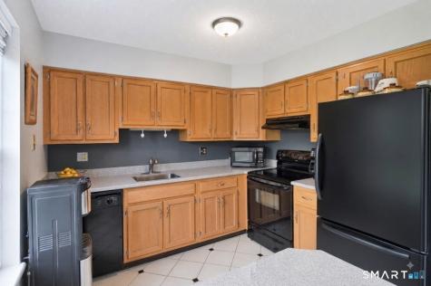 53 Glen Ridge Court New Milford CT 06776