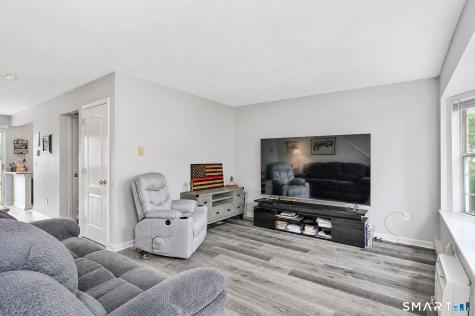 53 Glen Ridge Court New Milford CT 06776