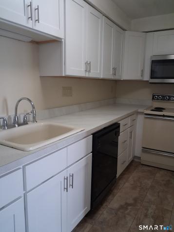 15 Hamre Lane Branford CT 06405