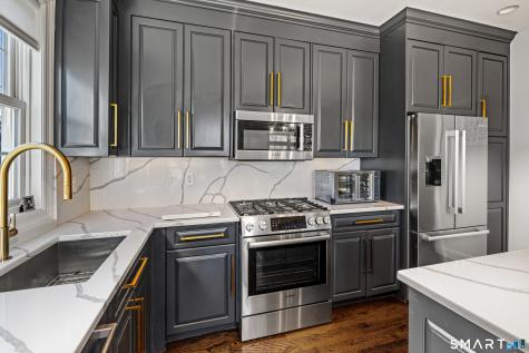 71 Aberdeen Way Fairfield CT 06890