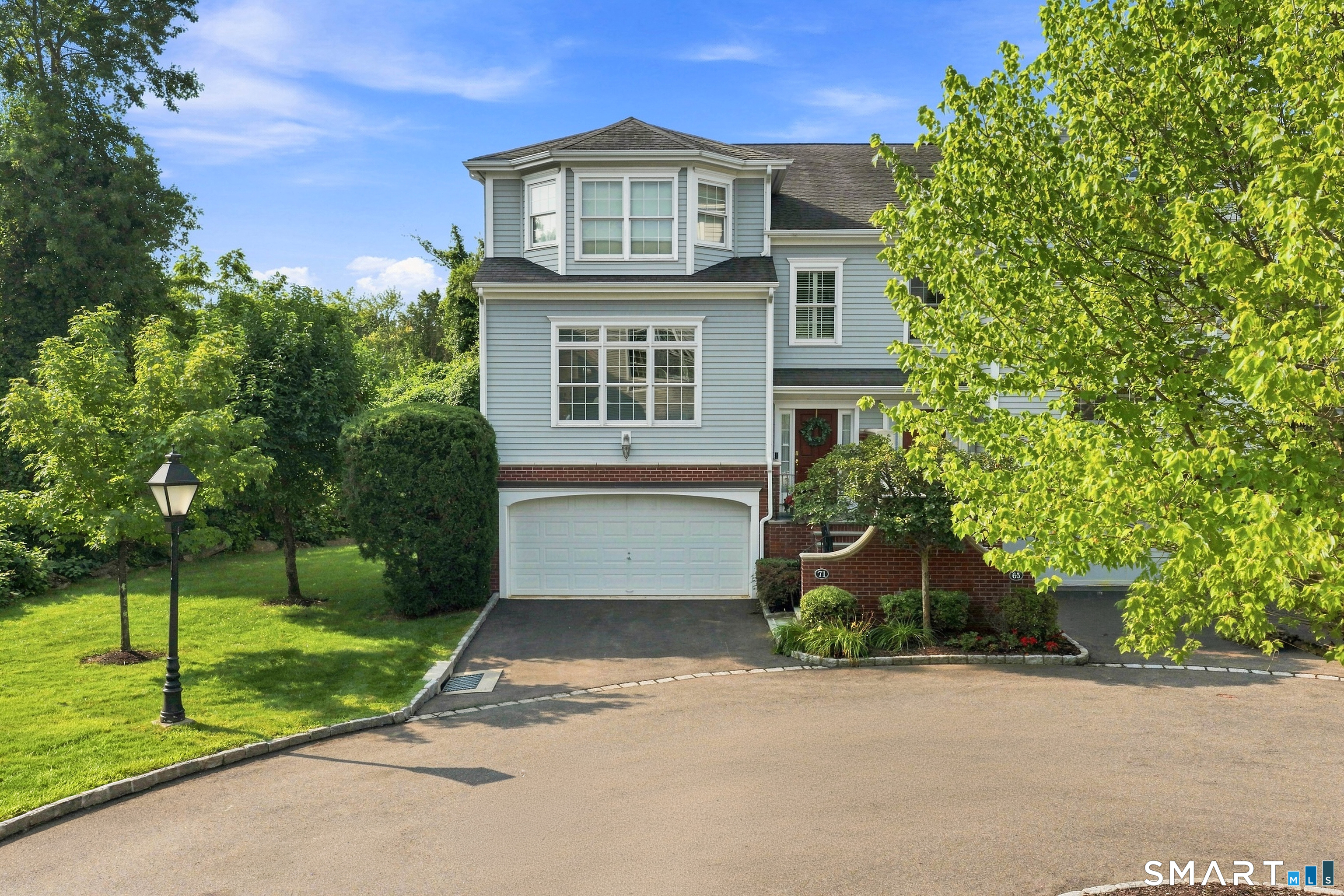 71 Aberdeen Way Fairfield CT 06890