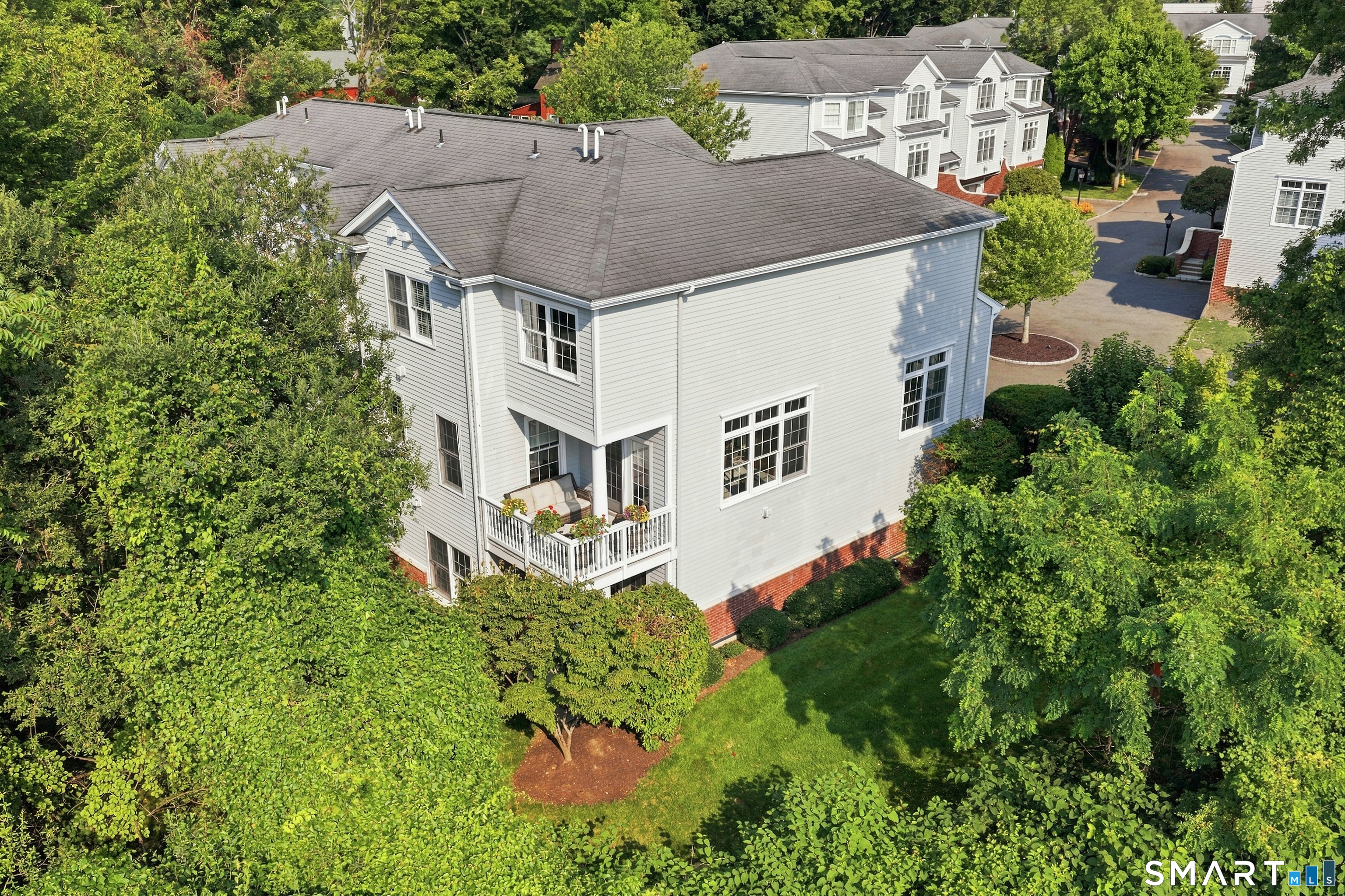 71 Aberdeen Way Fairfield CT 06890