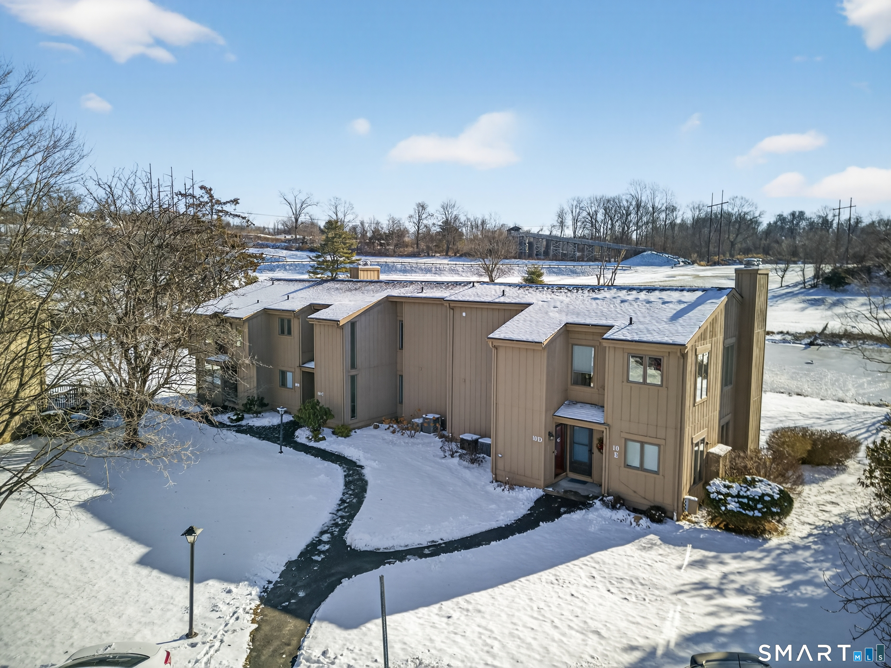 10 Pilgrim Harbor Wallingford CT 06492