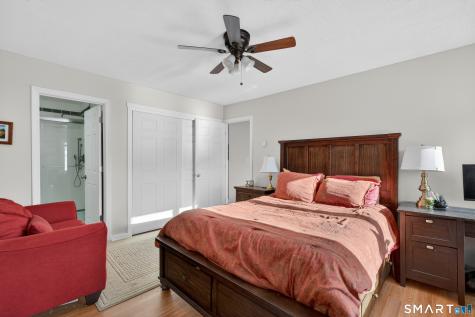 10 Pilgrim Harbor Wallingford CT 06492