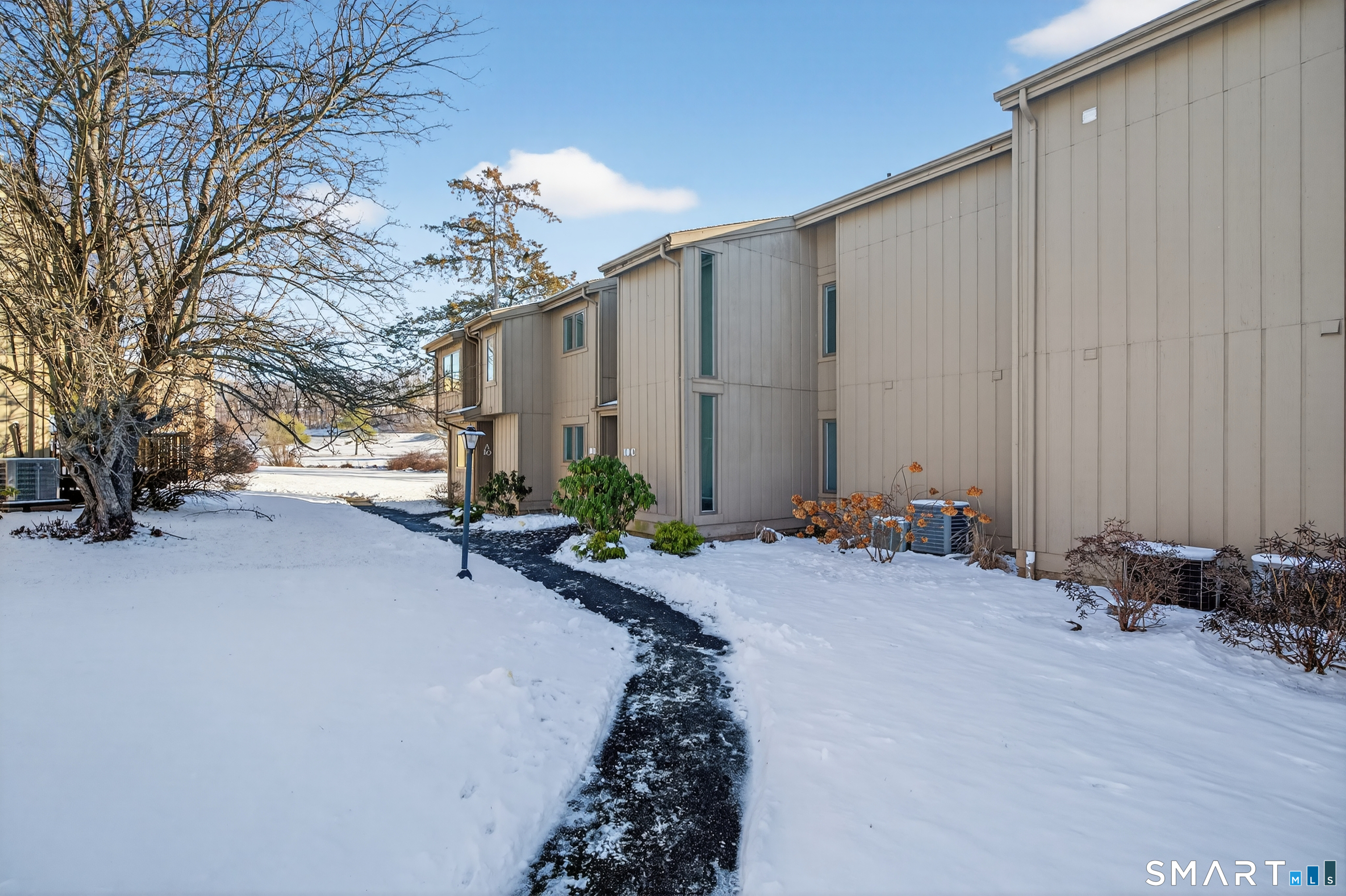 10 Pilgrim Harbor Wallingford CT 06492