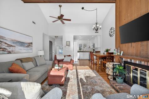 10 Pilgrim Harbor Wallingford CT 06492