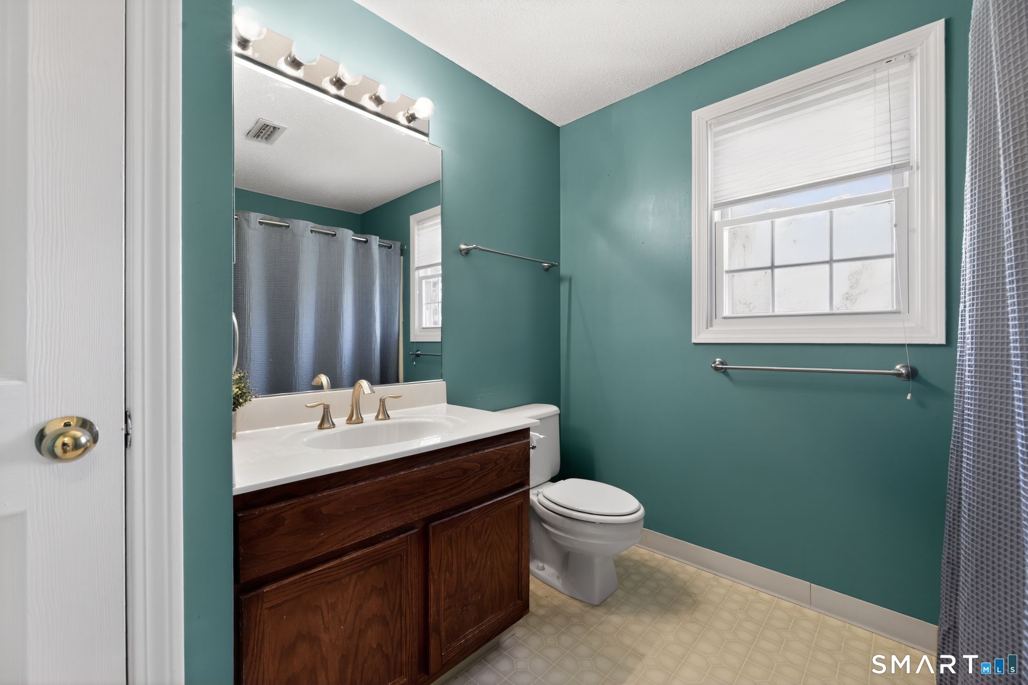 2107 Meadowview Drive East Windsor CT 06088