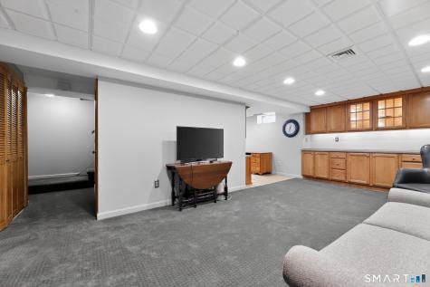2107 Meadowview Drive East Windsor CT 06088