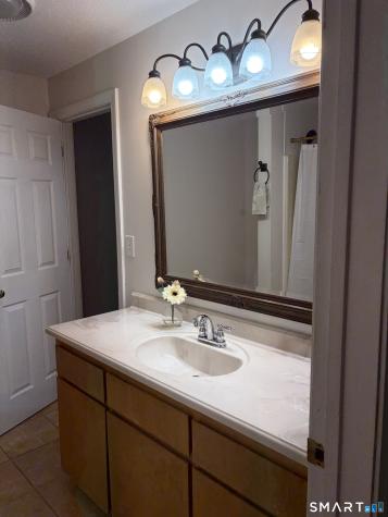 10 Countryside Lane Middletown CT 06457