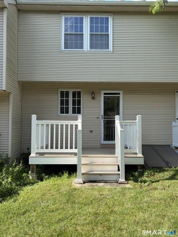 10 Countryside Lane Middletown CT 06457