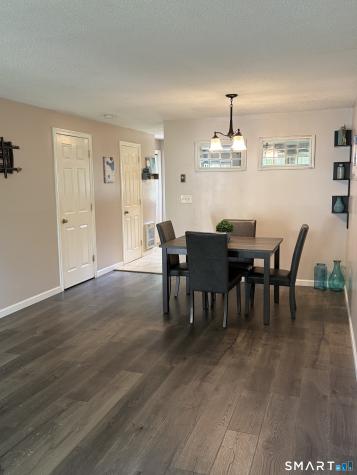 10 Countryside Lane Middletown CT 06457