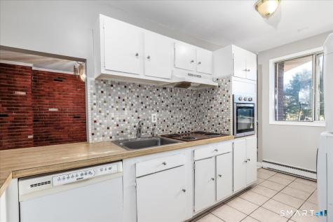 40 Candlewood Lake South Road New Milford CT 06776