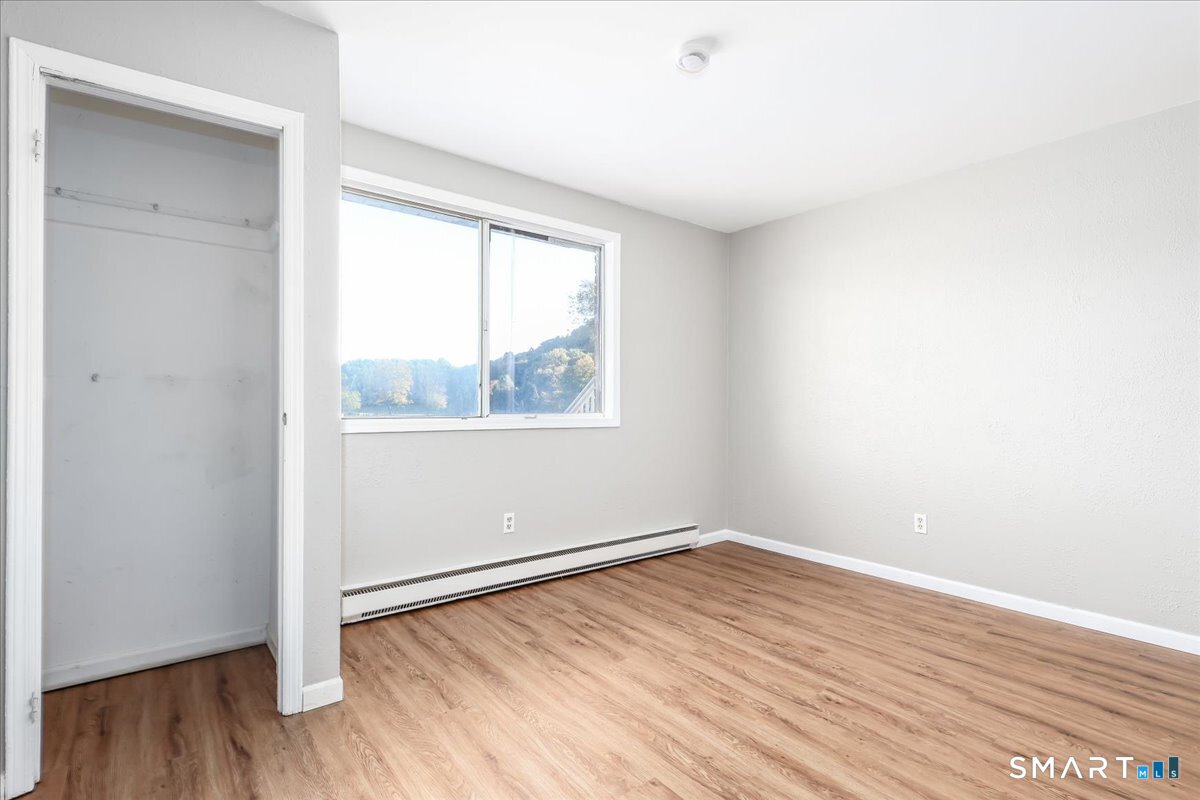 40 Candlewood Lake South Road New Milford CT 06776