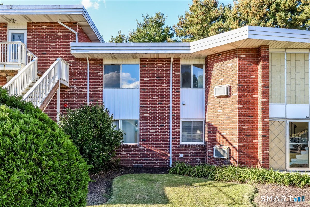 40 Candlewood Lake South Road New Milford CT 06776