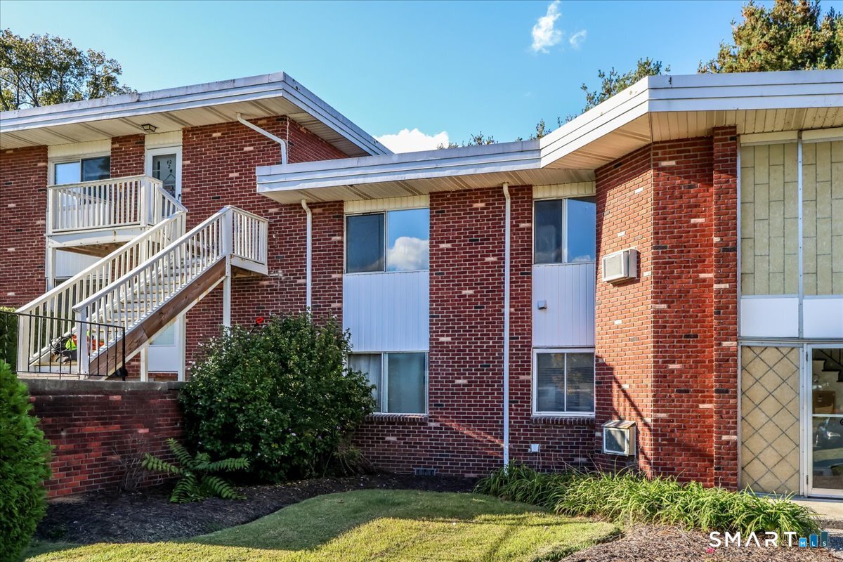 40 Candlewood Lake South Road New Milford CT 06776