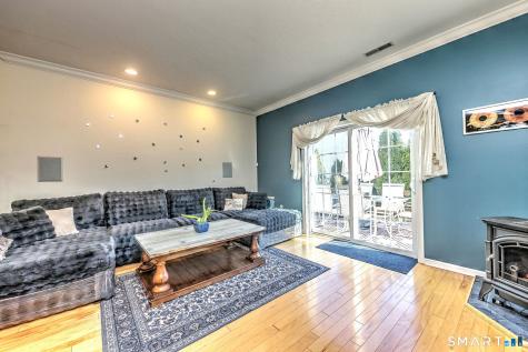 12 Landin Street Woodbridge CT 06525