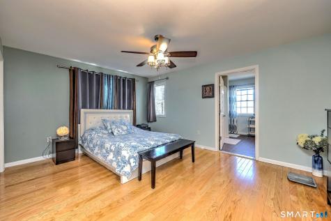 12 Landin Street Woodbridge CT 06525