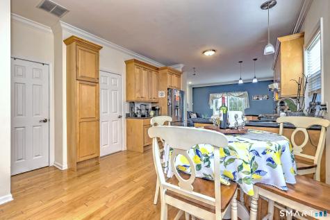 12 Landin Street Woodbridge CT 06525