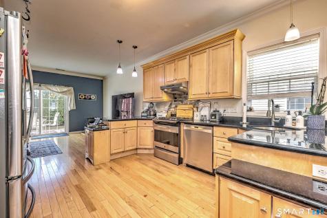 12 Landin Street Woodbridge CT 06525