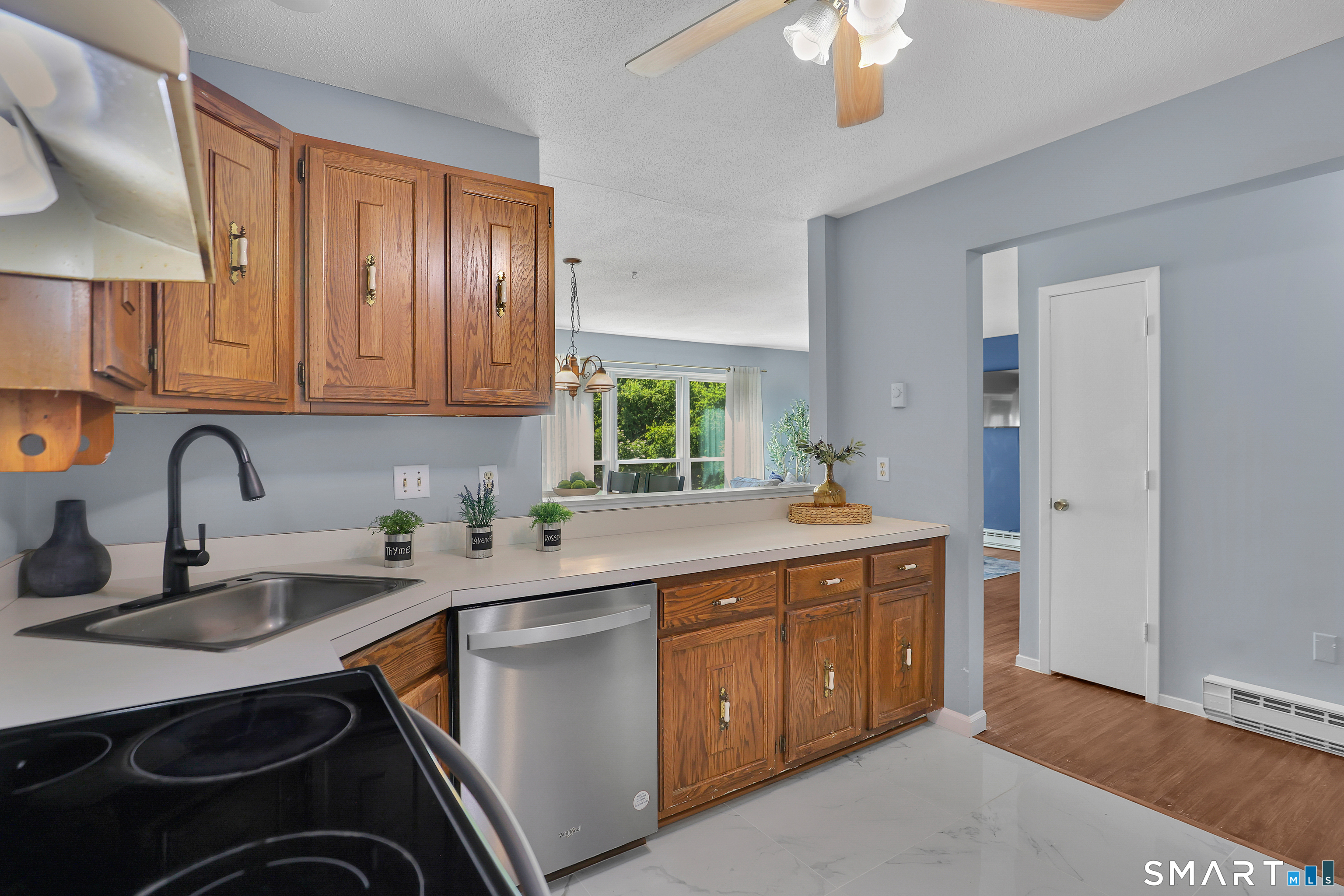 4 Wellington Drive Farmington CT 06032