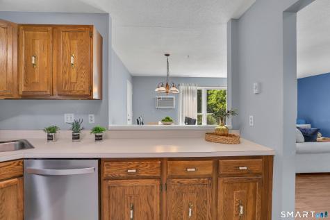 4 Wellington Drive Farmington CT 06032