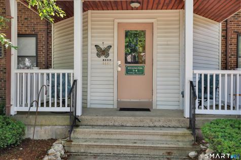 4 Wellington Drive Farmington CT 06032