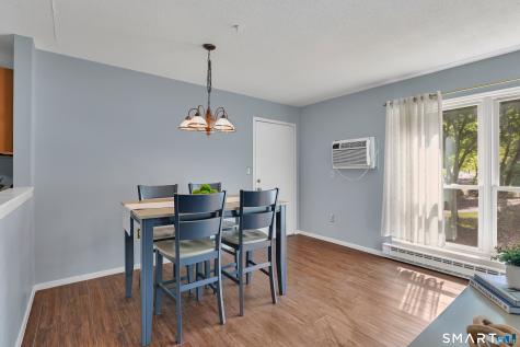 4 Wellington Drive Farmington CT 06032