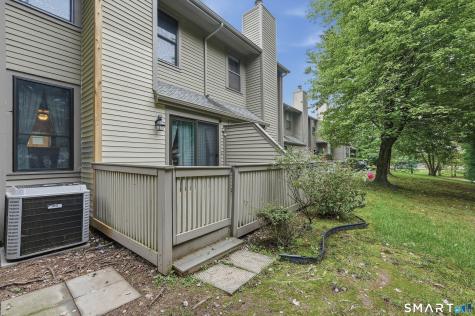 86 Metacomet Drive Meriden CT 06450