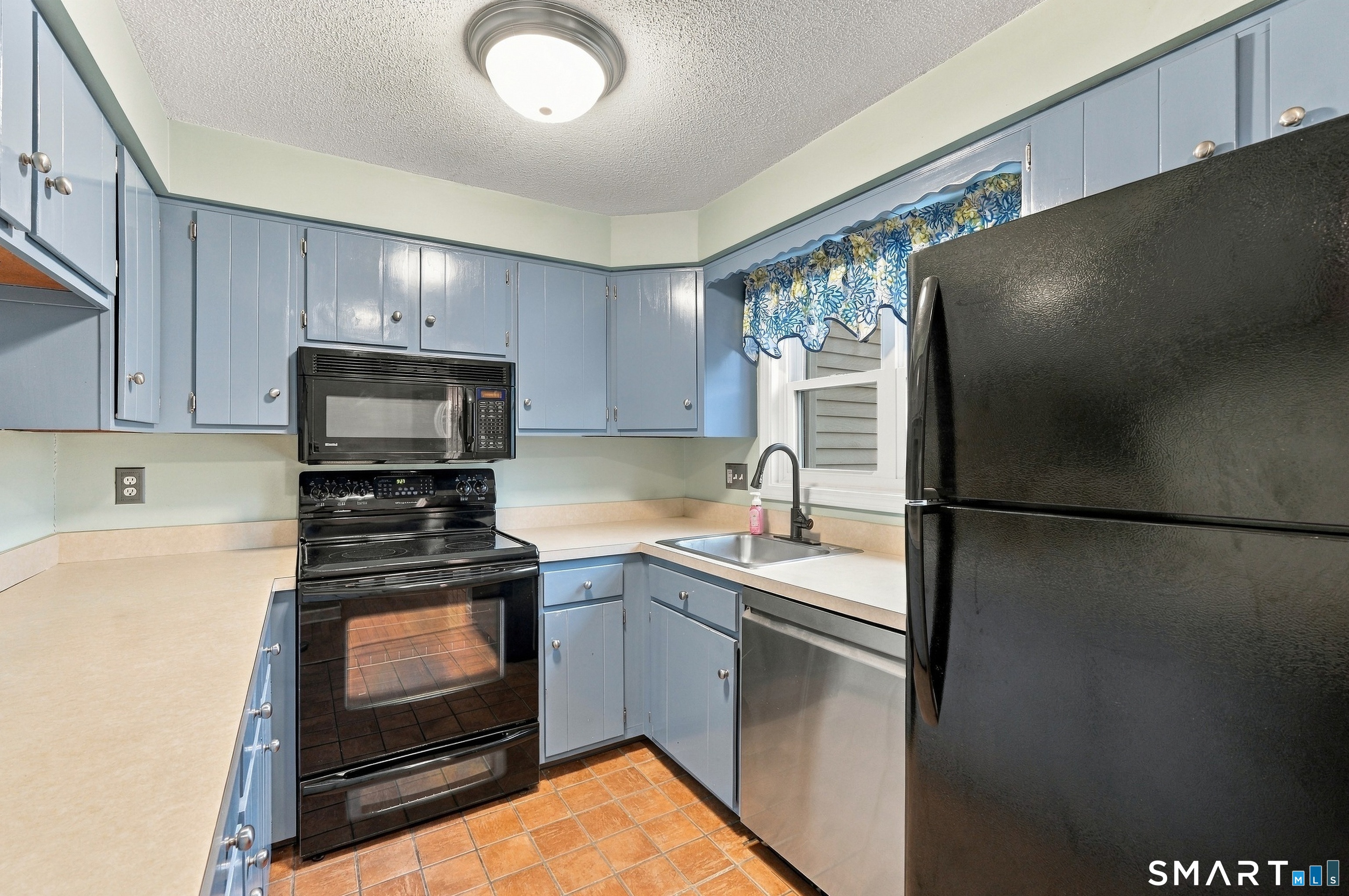 86 Metacomet Drive Meriden CT 06450