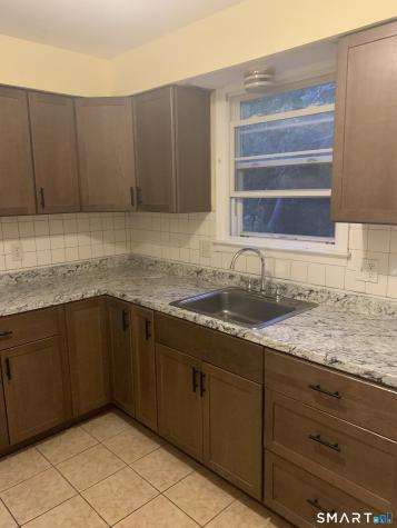 56 Oakwoods Lane Branford CT 06405