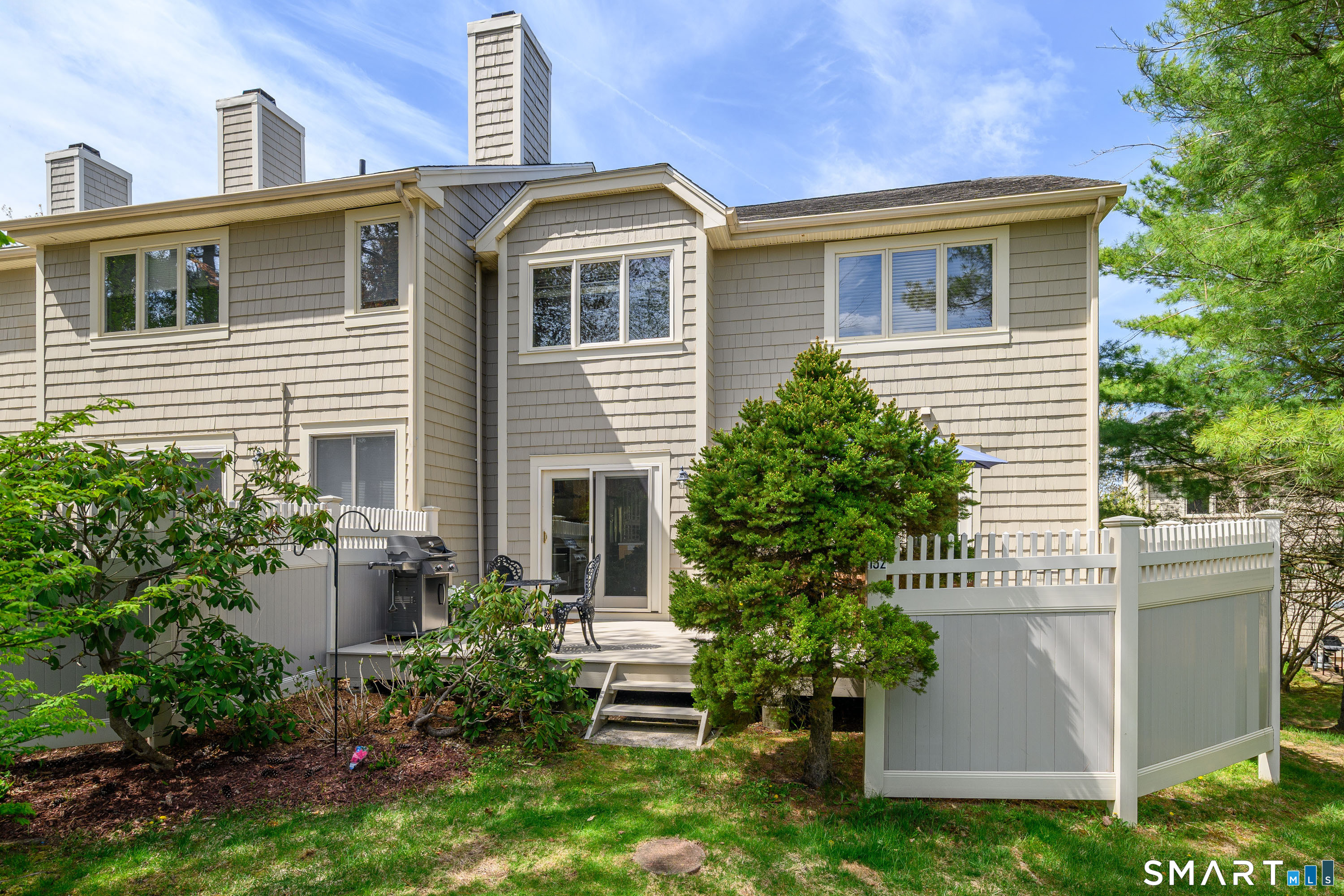 12 Boulevard Drive Danbury CT 06810