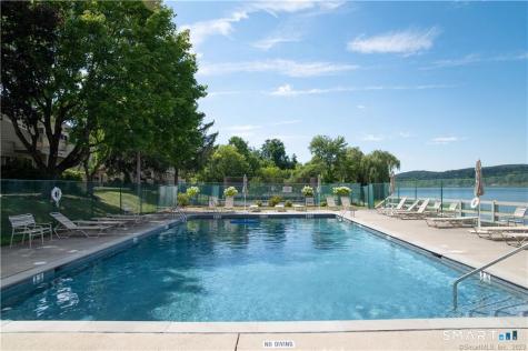 12 Boulevard Drive Danbury CT 06810