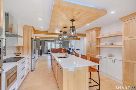 12 Boulevard Drive Danbury CT 06810