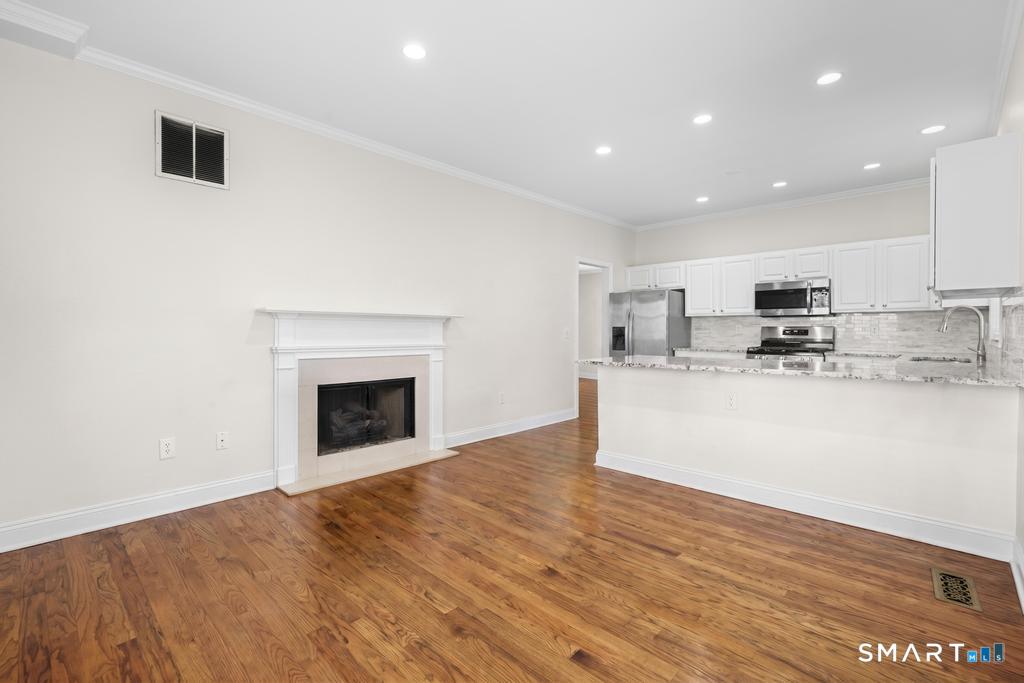 78 Village Court Wilton CT 06897