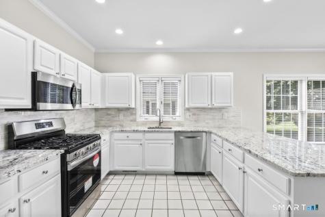 78 Village Court Wilton CT 06897