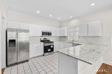 78 Village Court Wilton CT 06897