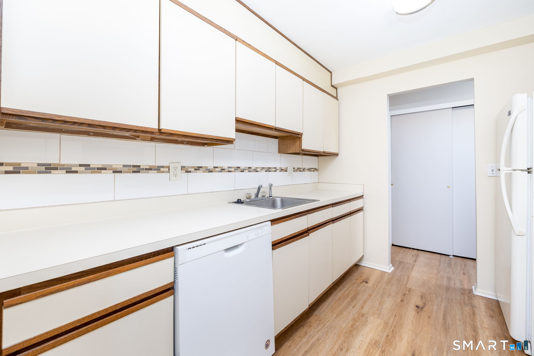 887 Farmington Avenue West Hartford CT 06119