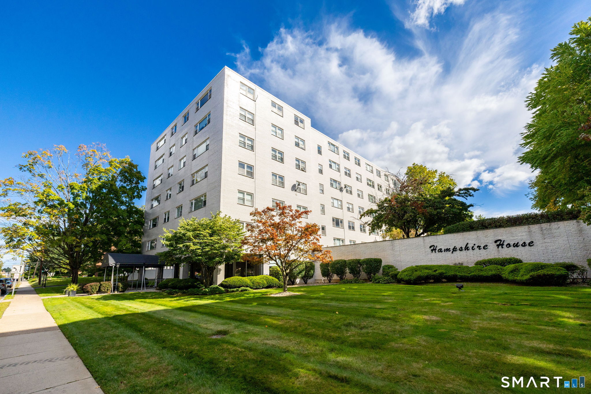 887 Farmington Avenue West Hartford CT 06119