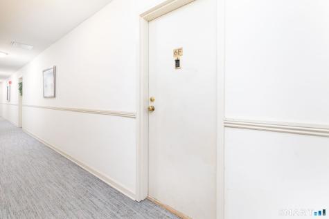 887 Farmington Avenue West Hartford CT 06119