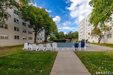 887 Farmington Avenue West Hartford CT 06119