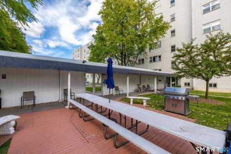 887 Farmington Avenue West Hartford CT 06119