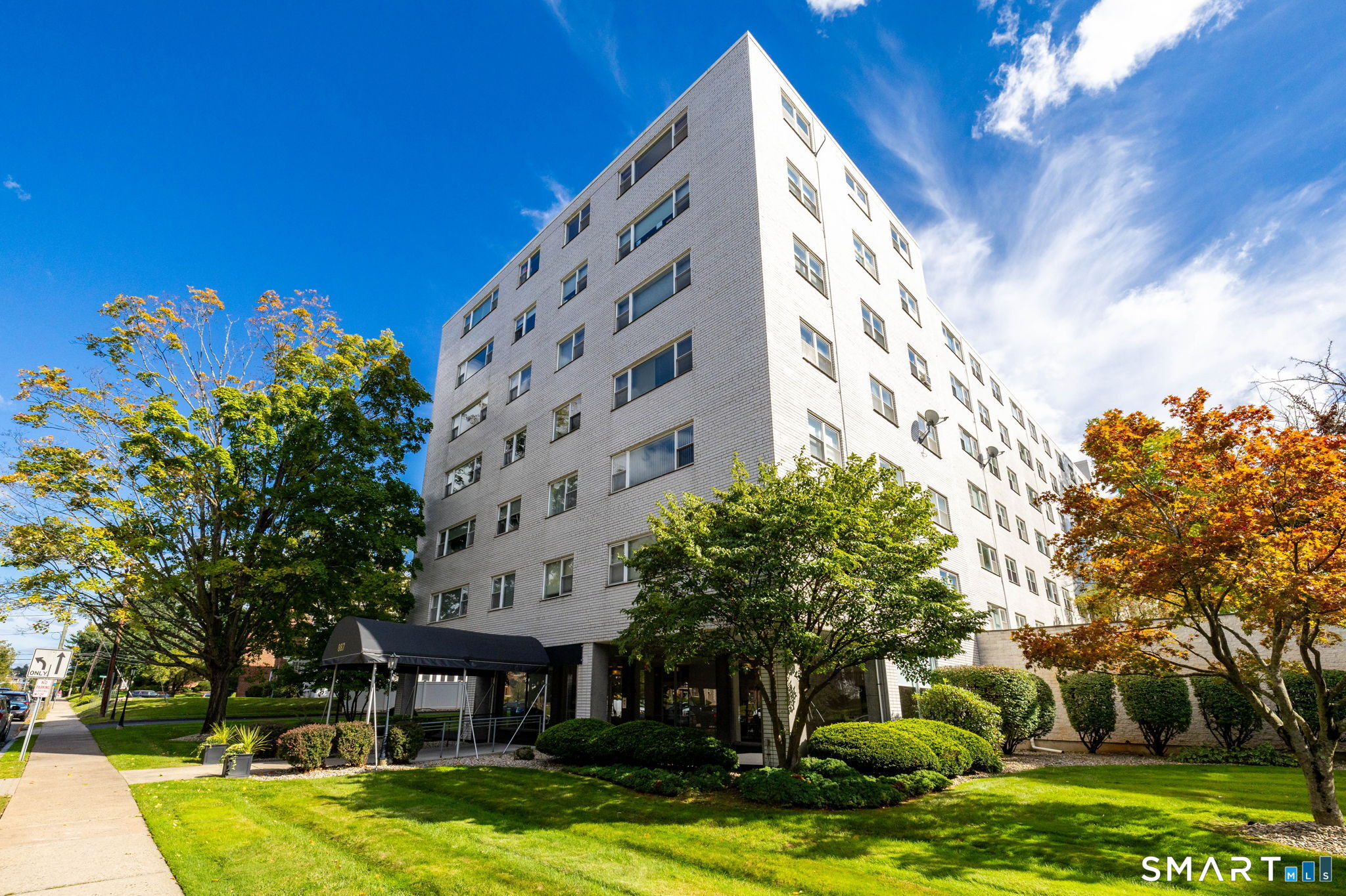 887 Farmington Avenue West Hartford CT 06119