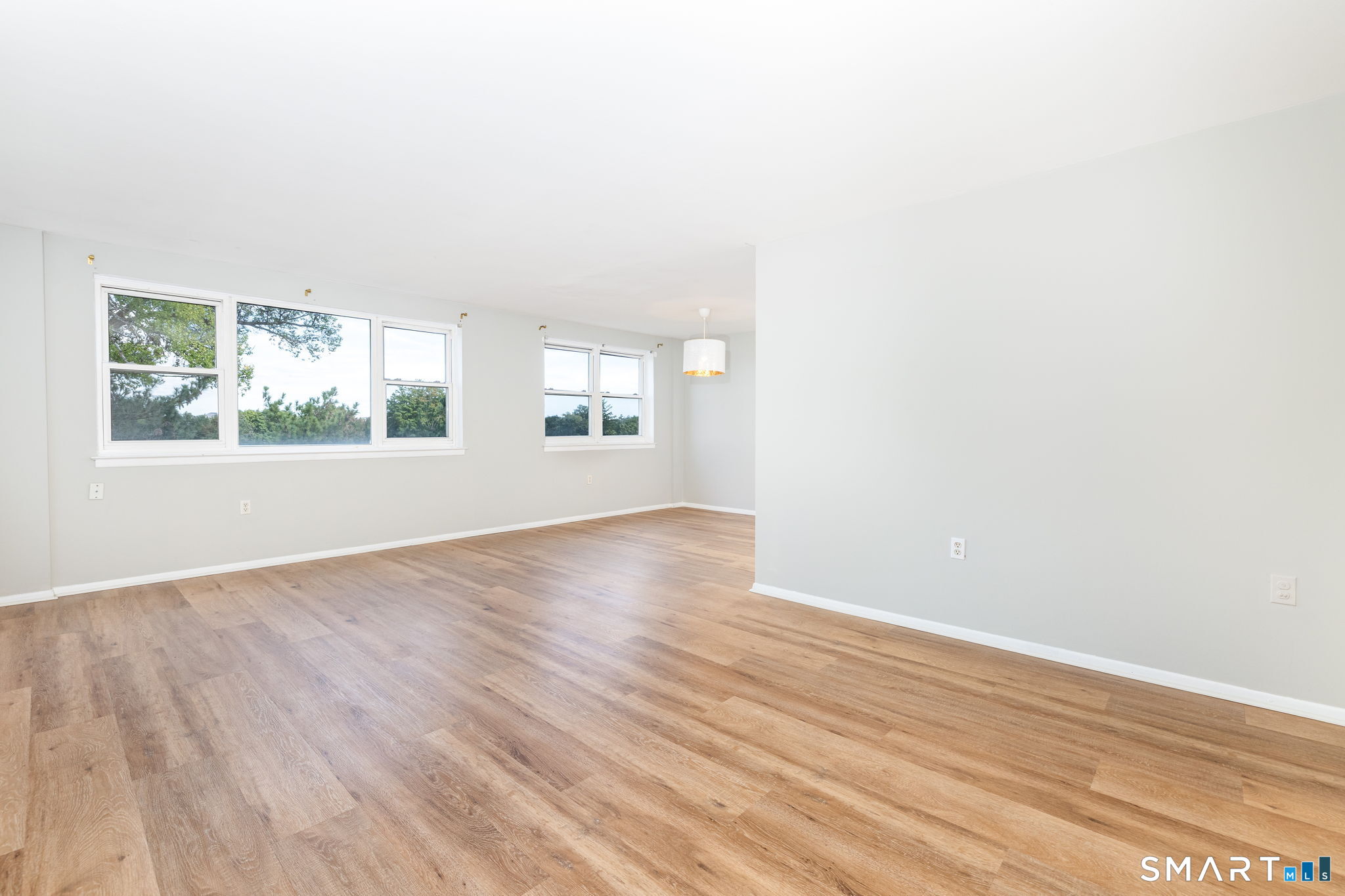 887 Farmington Avenue West Hartford CT 06119