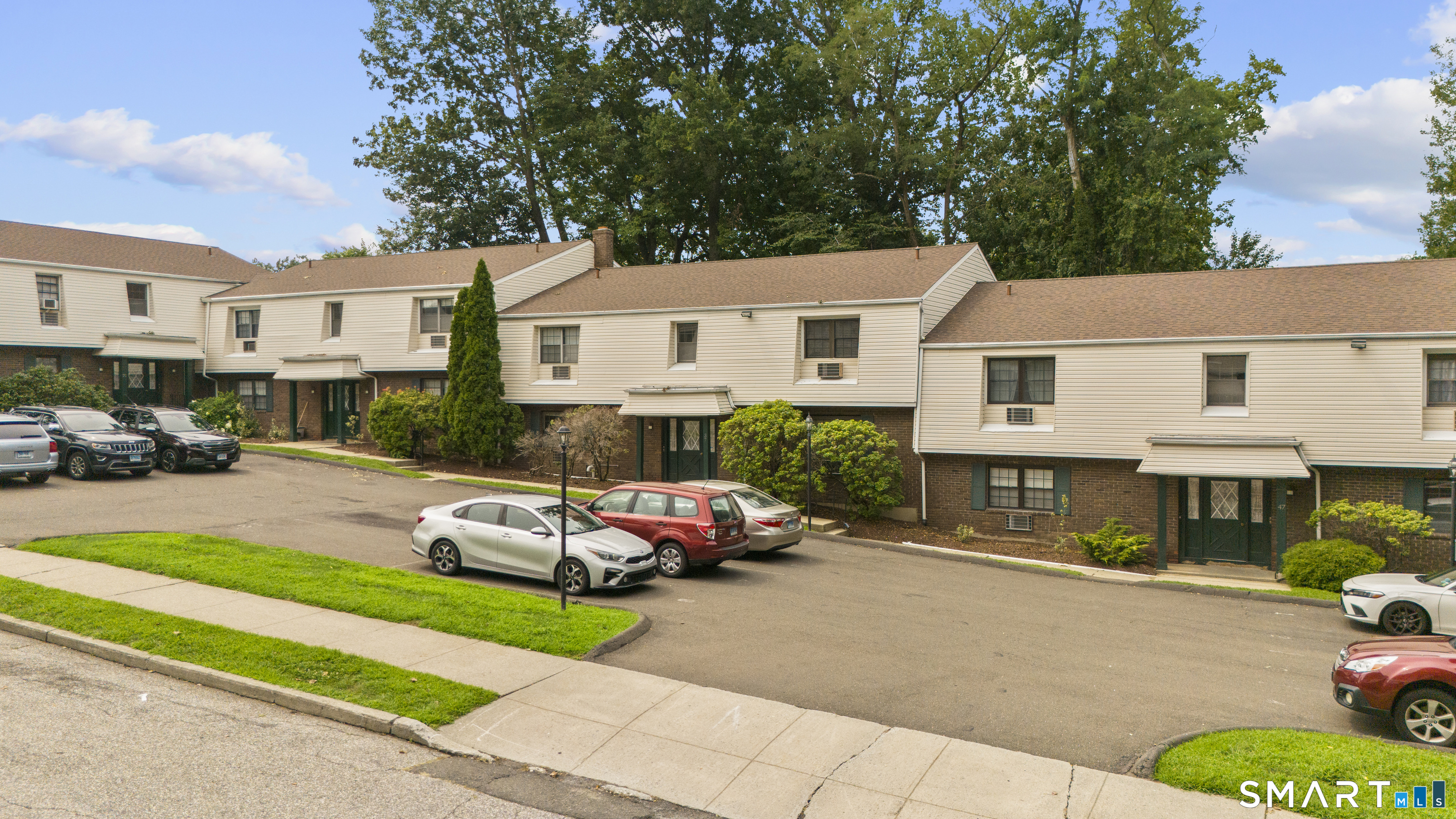 37 Enid Street Bridgeport CT 06606